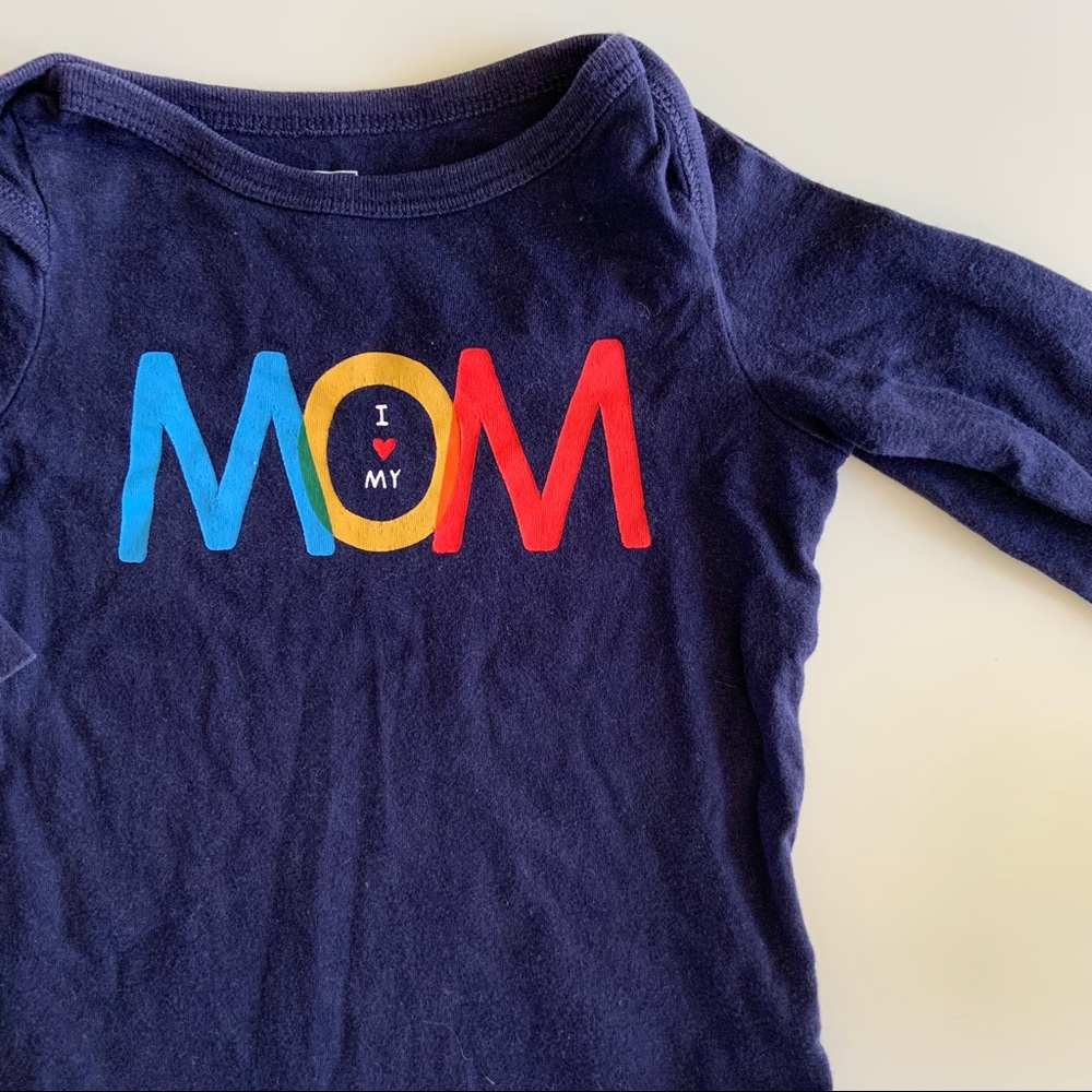 Baby Gap I Love Mom Bodysuit ✨
